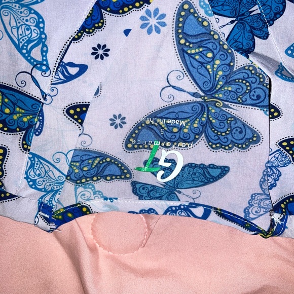 Women’s Scrubs - Picture 15 of 16